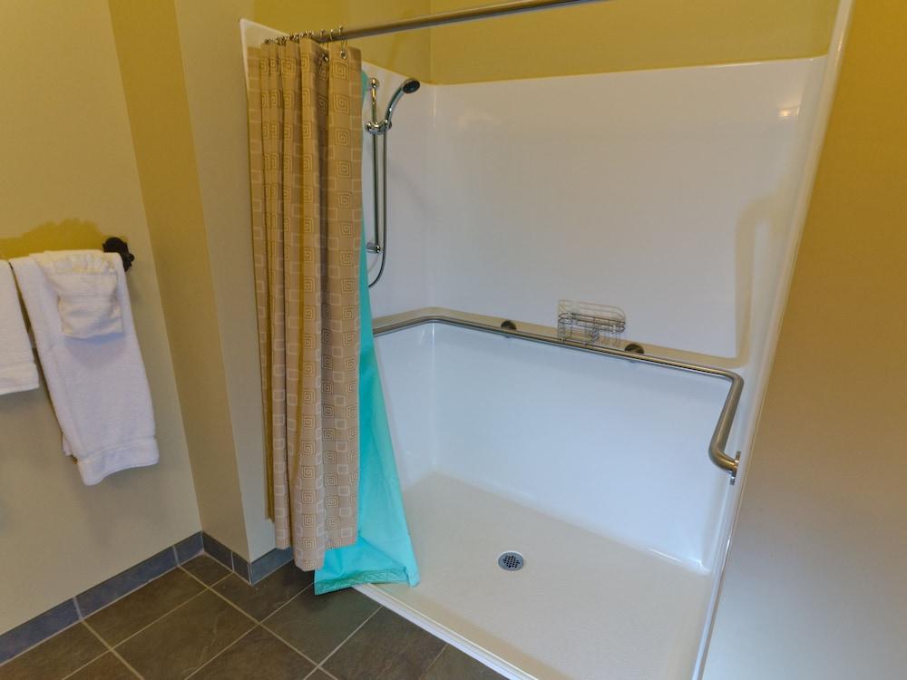 Soaring Eagle Lodge photo 19