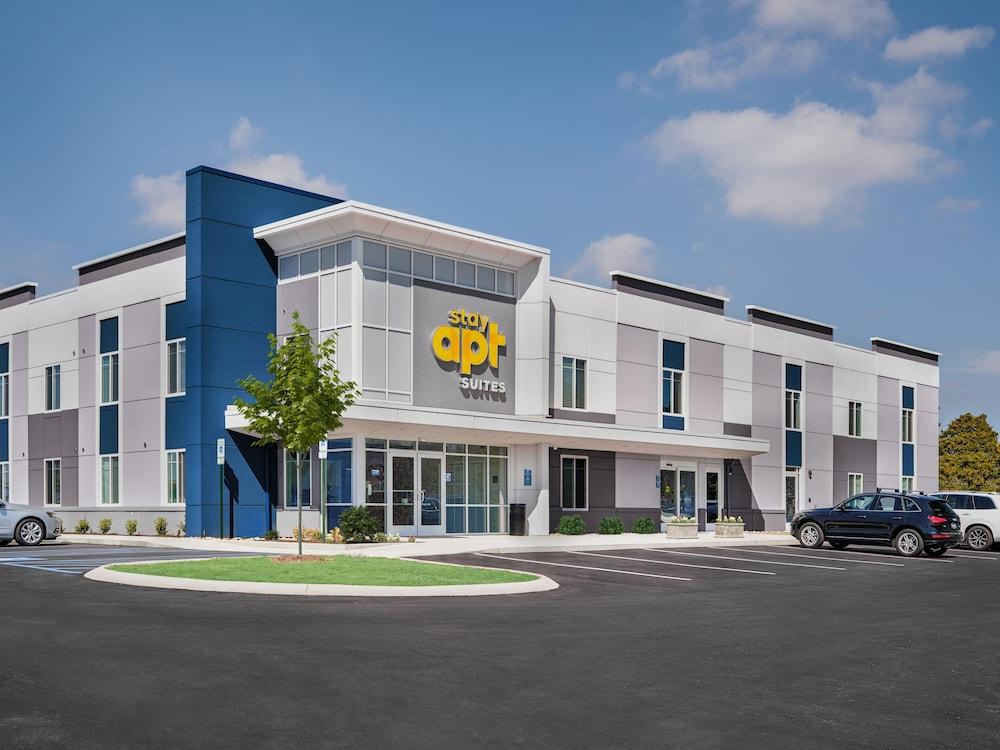 stayAPT Suites Greenville Greer BMW — hotel in Greer