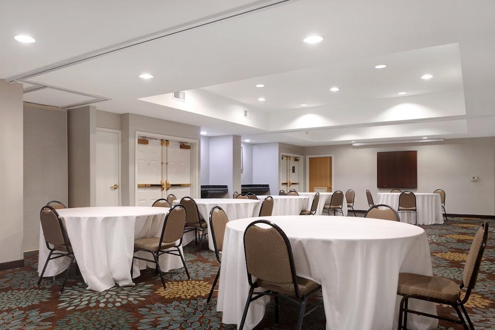 Staybridge Suites Tallahassee by IHG photo 54