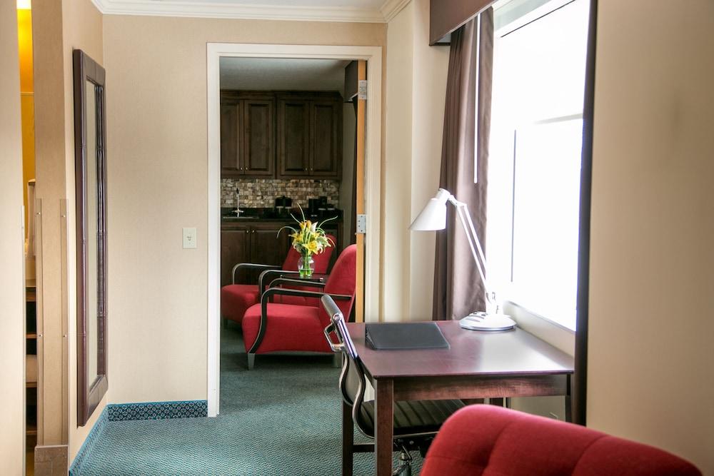 The University of Georgia Center for Continuing Education & Hotel photo 37