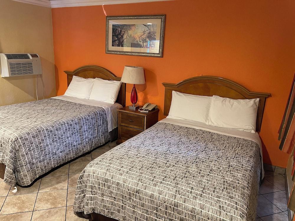 Bayshore Inn Motel photo 26