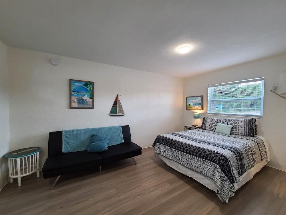 Sun Island Motel photo 71