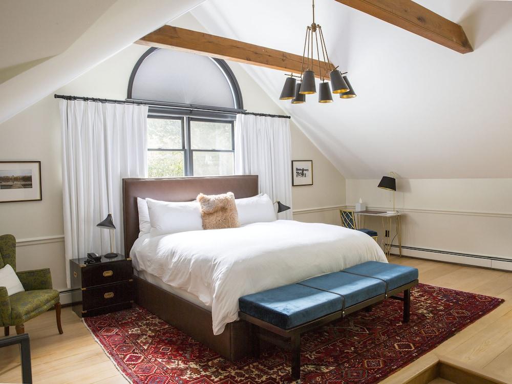 Hasbrouck House photo 17