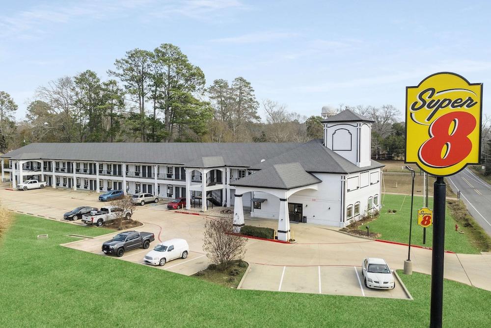 Super 8 by Wyndham Mansfield LA photo 21