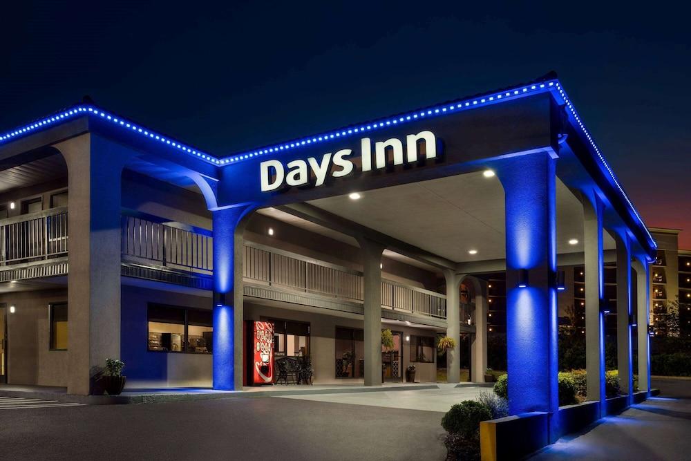 Days Inn by Wyndham Anderson photo 16