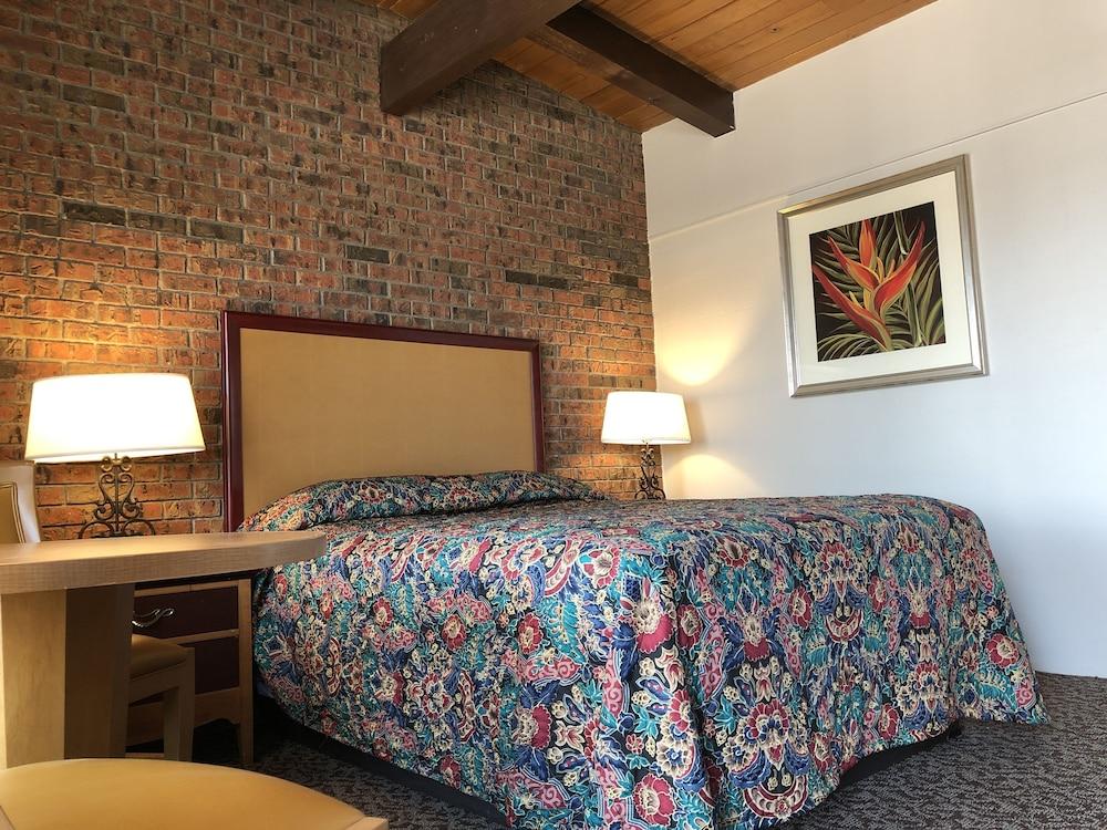 Dunes Inn photo 3
