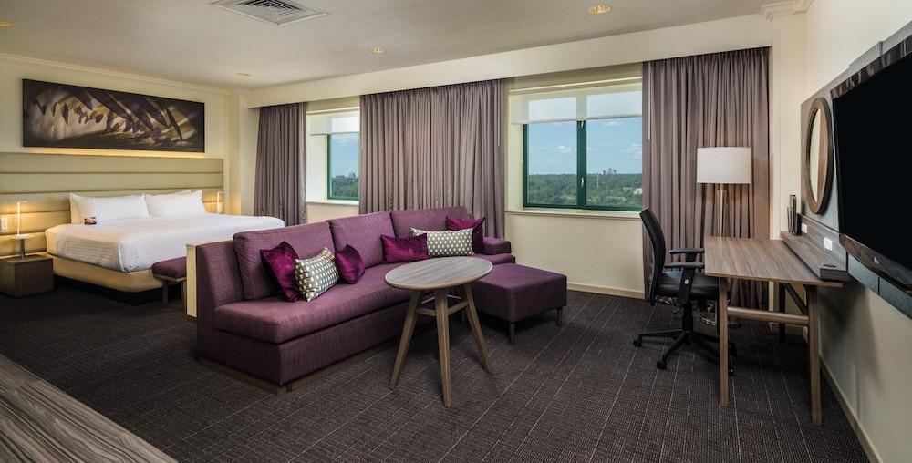 Crowne Plaza Springfield by IHG photo 34