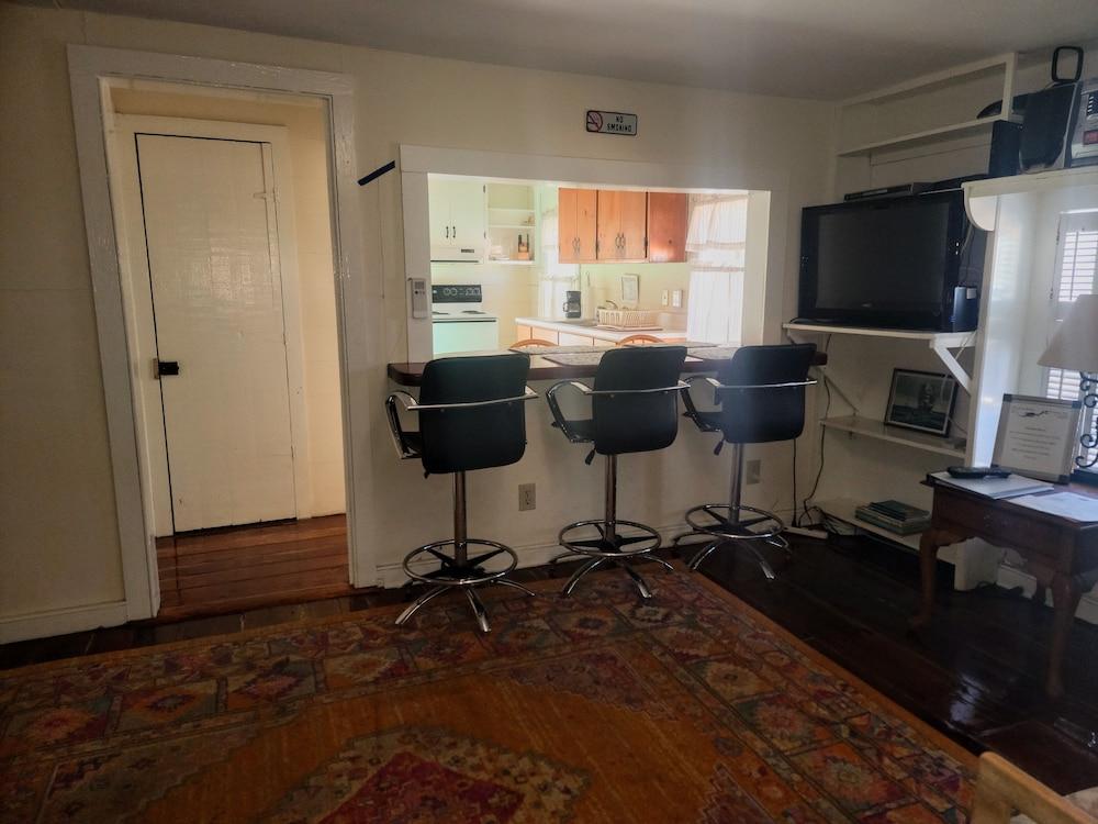 Beaufort Harbour Suites photo 22