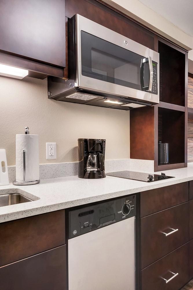 TownePlace Suites by Marriott Allentown West photo 9