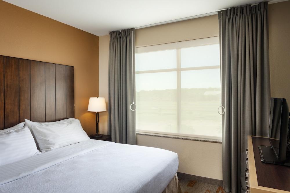 Holiday Inn San Antonio Seaworld by IHG photo 2