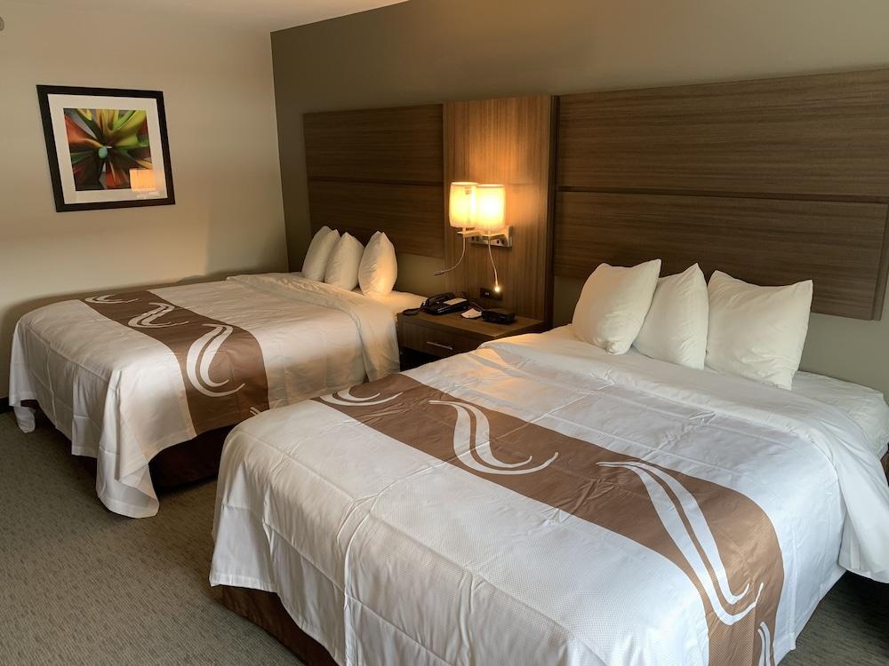 Quality Inn Mishawaka - South Bend photo 34