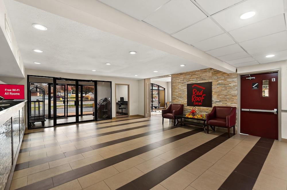 Red Roof Inn Martinsburg photo 2