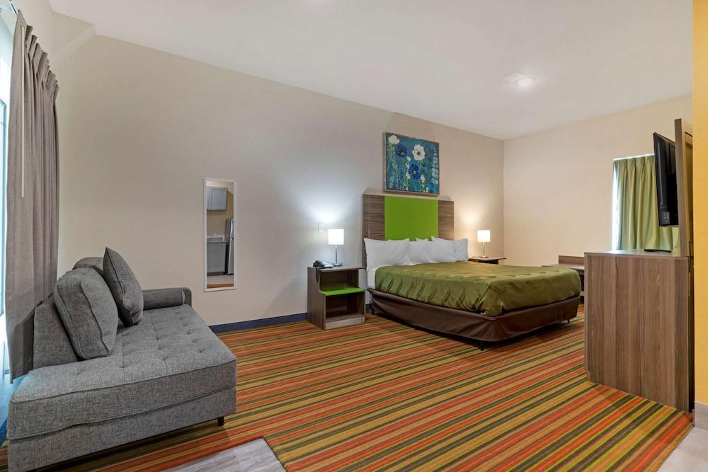 Quality Inn & Suites Elgin photo 15