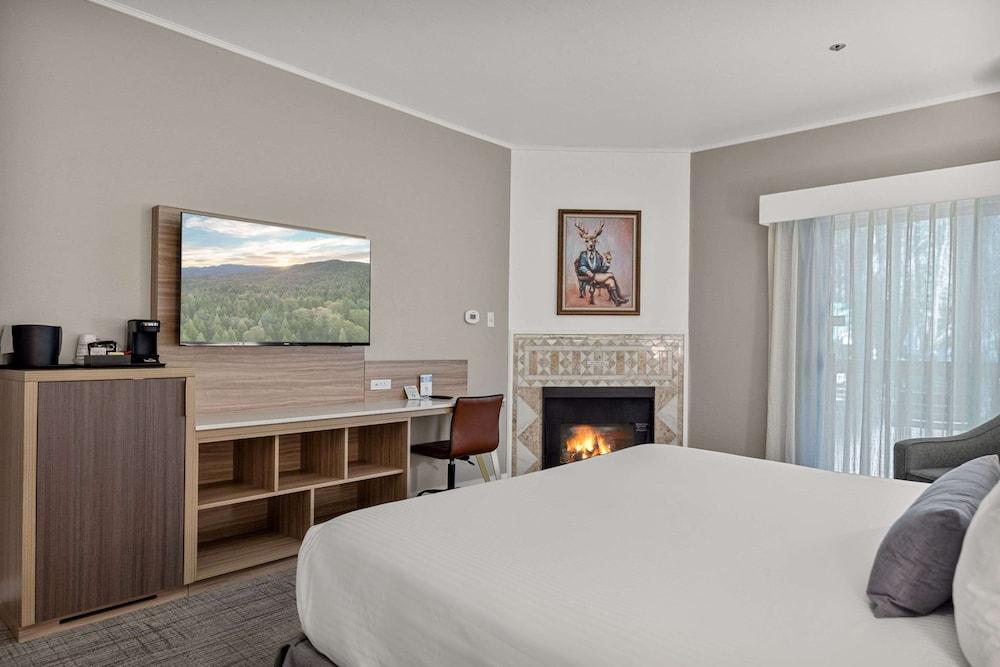 Chateau Big Bear Boutique Hotel, BW Signature Collection photo 10