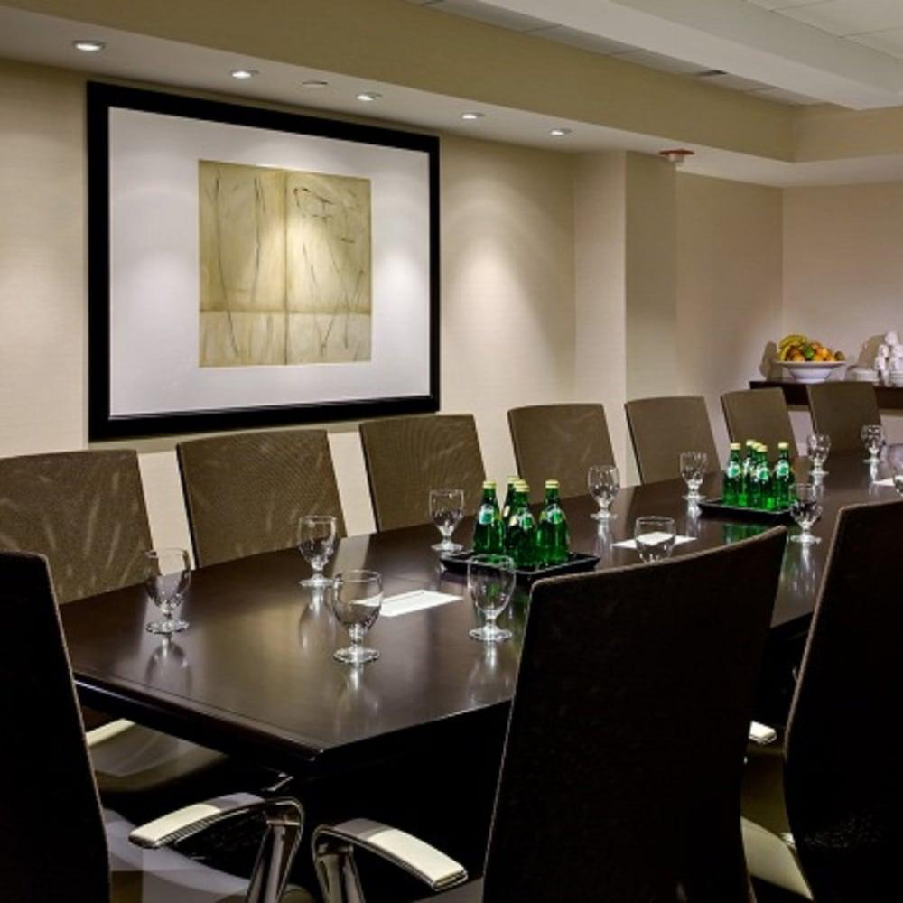 Crowne Plaza Chicago Ohare Hotel & Conf Ctr by IHG photo 61