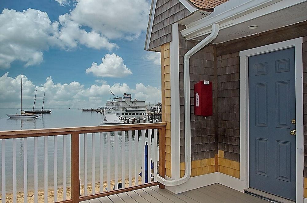 Vineyard Harbor Motel - Private Beach photo 39