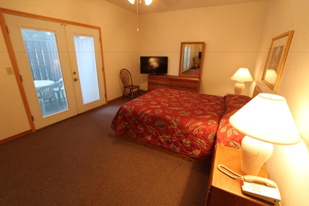 Roundhouse Resort photo 3