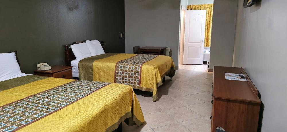 Texas Inn and Suites RGV photo 28