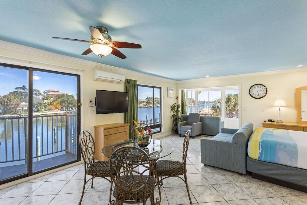 Bayview Plaza Waterfront Resort photo 66