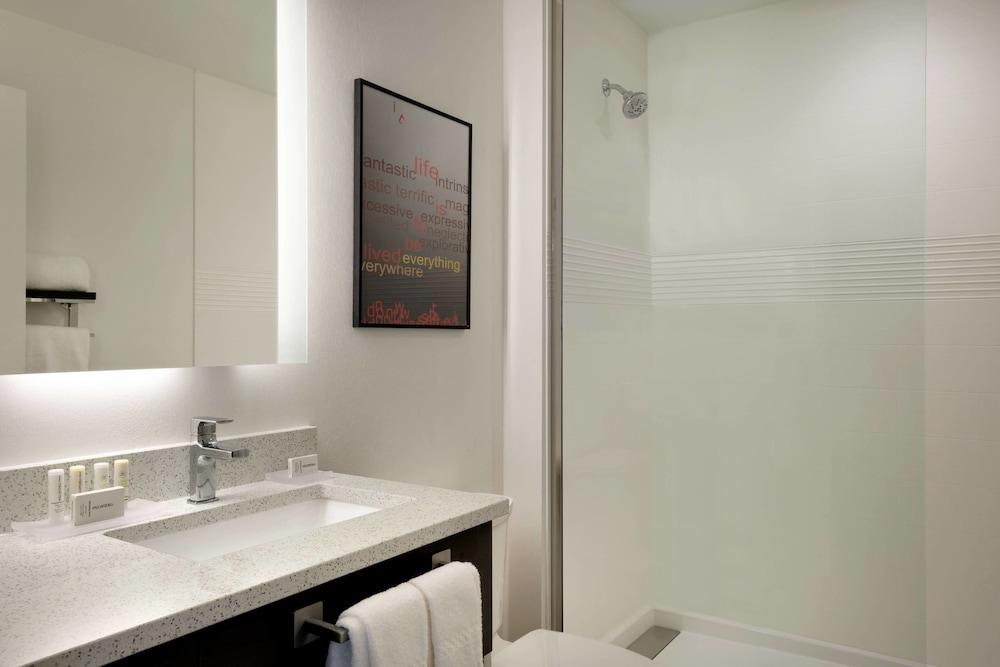TownePlace Suites by Marriott Minooka photo 10