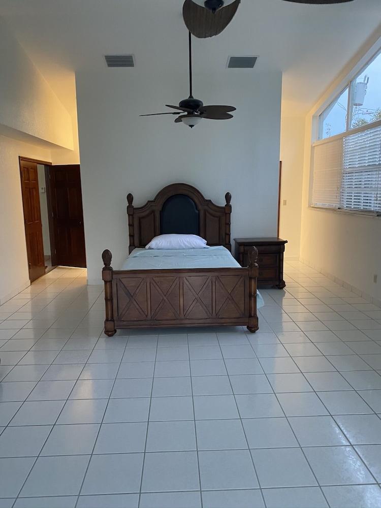 Bahia Bay Resort photo 23