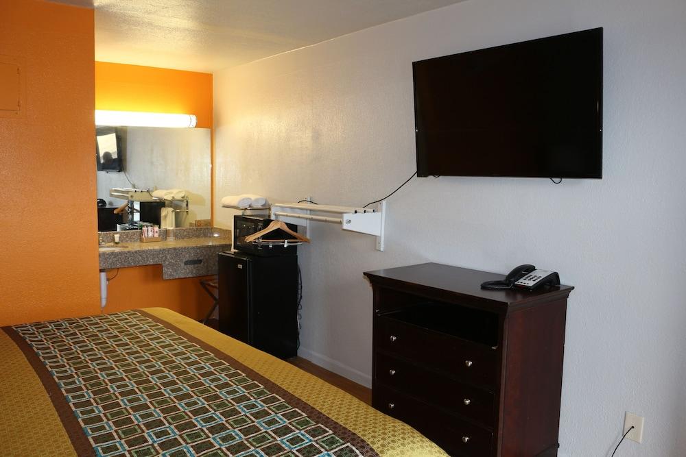 LoneStar Inn photo 15