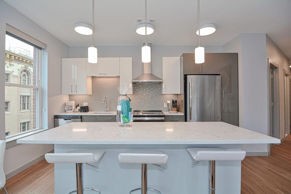 Global Luxury Suites Downtown Providence photo 45