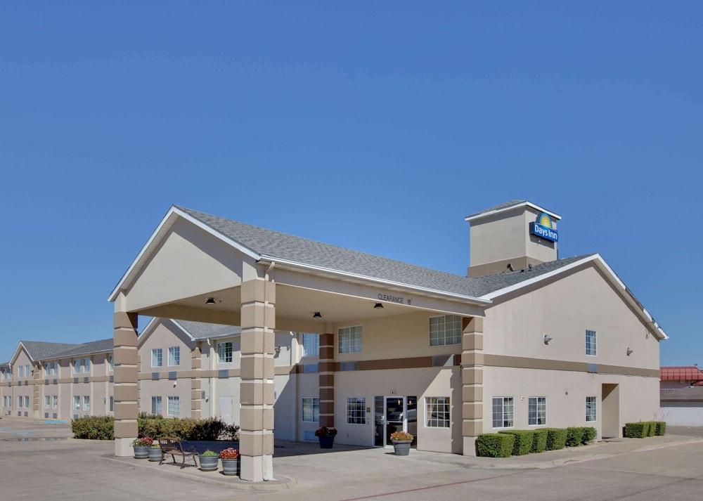 Days Inn by Wyndham Mesquite Rodeo TX — hotel in Mesquite
