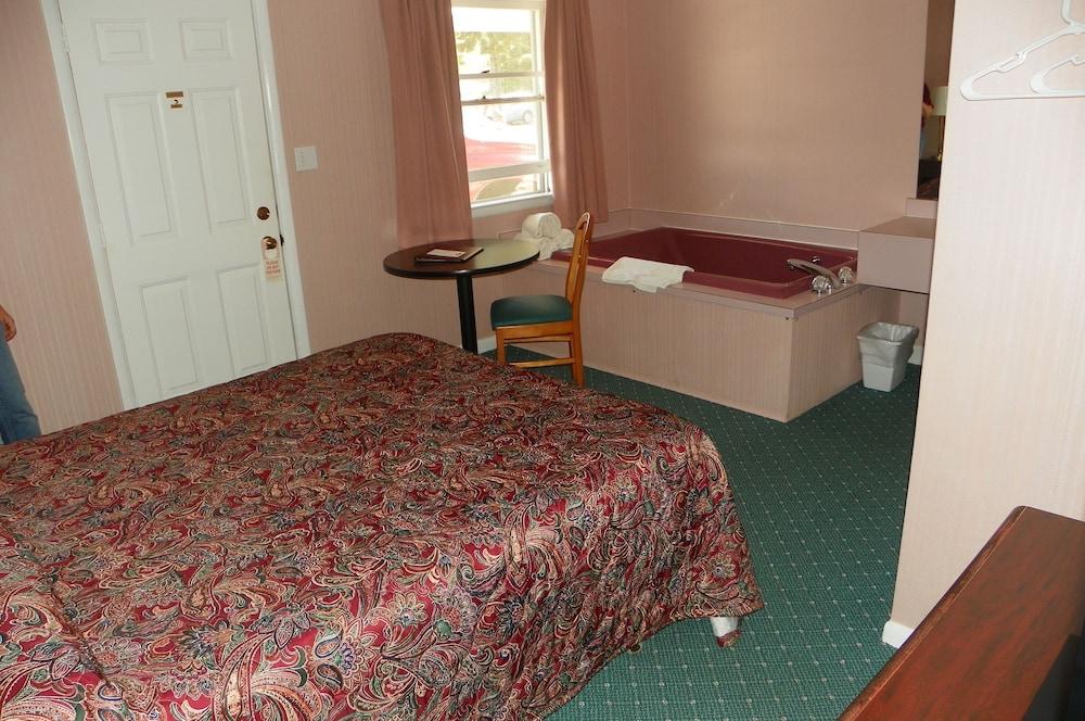 Rainbow Motel photo 4