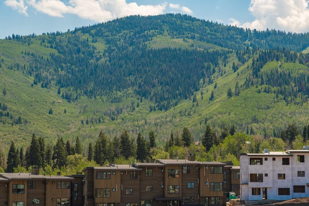Westgate by Canyons Village Rentals photo 1
