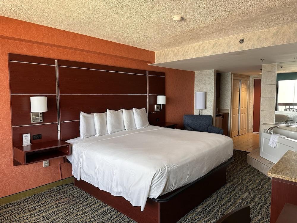 Breakers Resort Inn photo 12