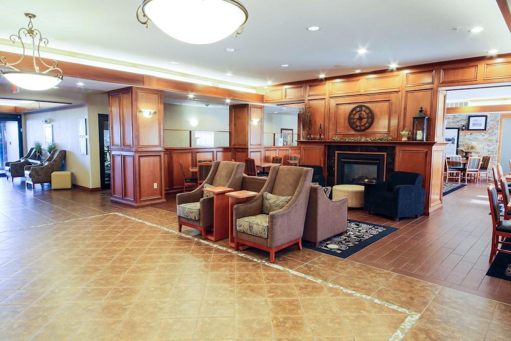Hampton Inn Waterloo Cedar Valley photo 41