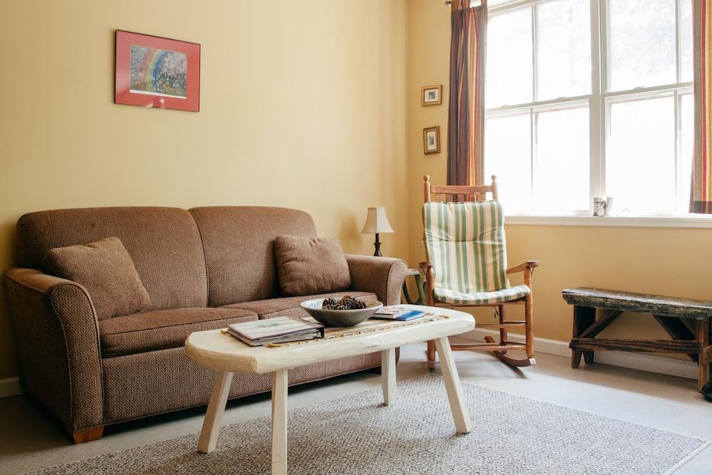 Wellnesste Lodge and Cabin Rentals photo 38