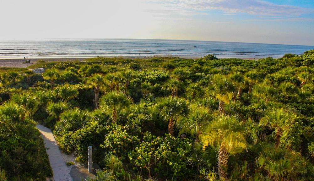 The Resort on Cocoa Beach photo 58