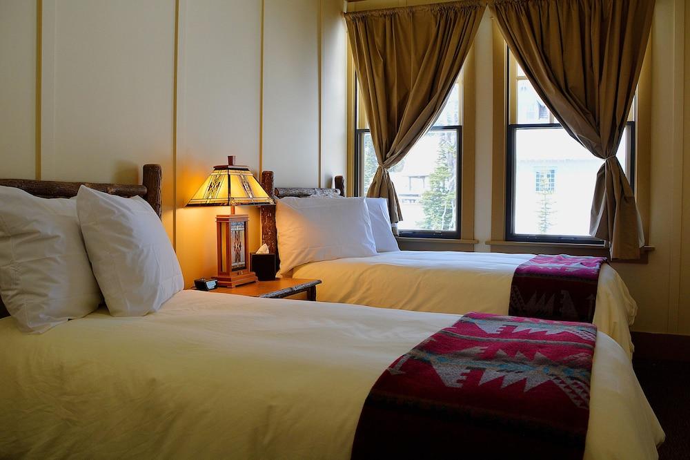 Paradise Inn photo 10