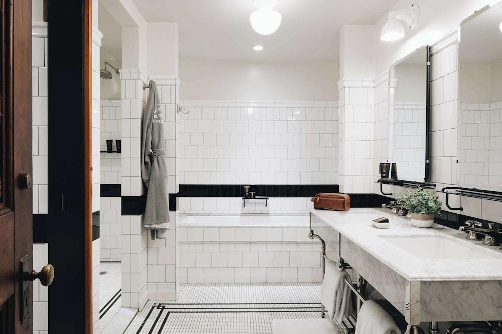 Chicago Athletic Association, a Hyatt Hotel photo 54