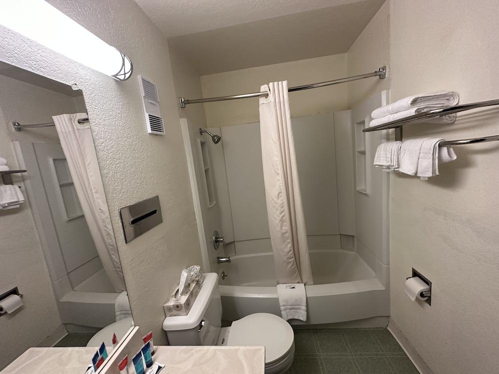 Simple Rewards Inn photo 3