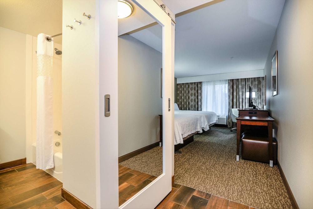Hampton Inn Brighton photo 34
