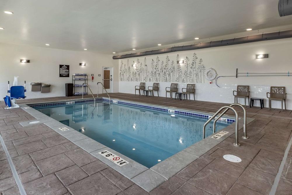 Sleep Inn & Suites Milwaukee/Franklin photo 15