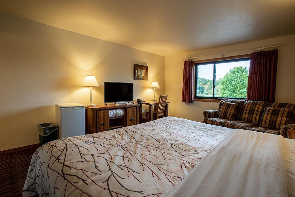 Open Hearth Lodge photo 19