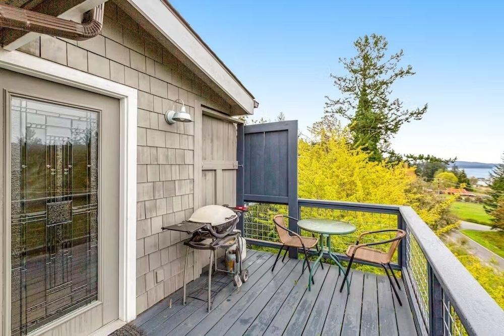 Deer Harbor Cottages photo 61