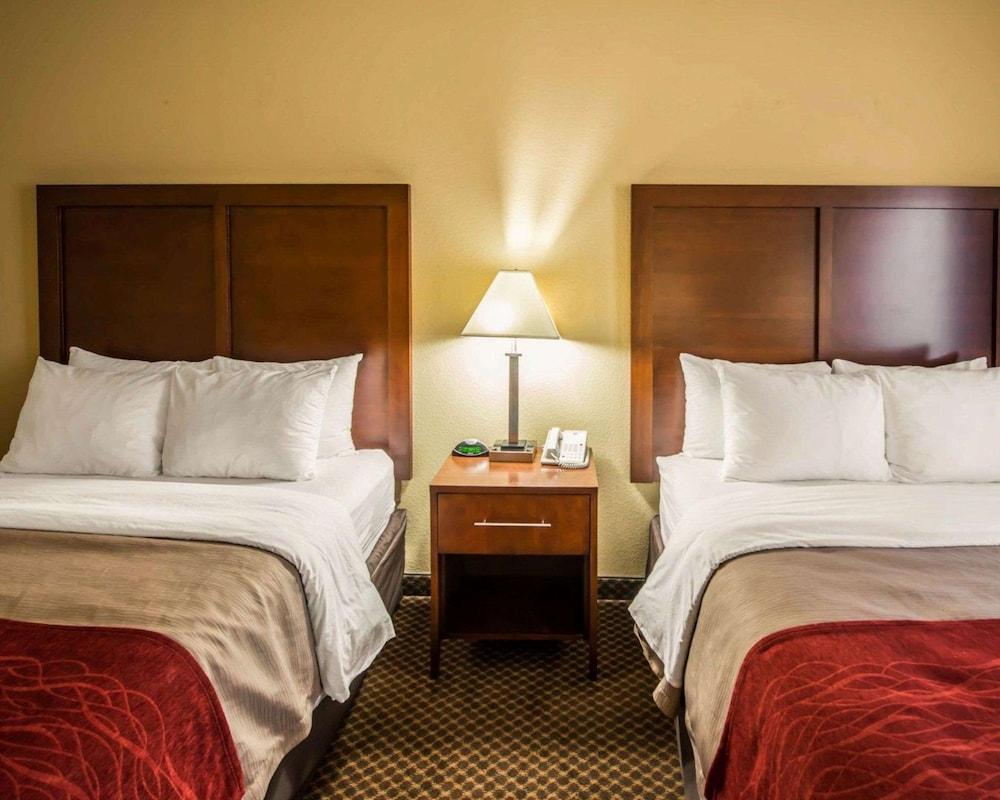 Comfort Inn & Suites Morganton South photo 12