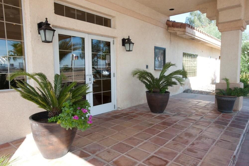 Calipatria Inn And Suites photo 27