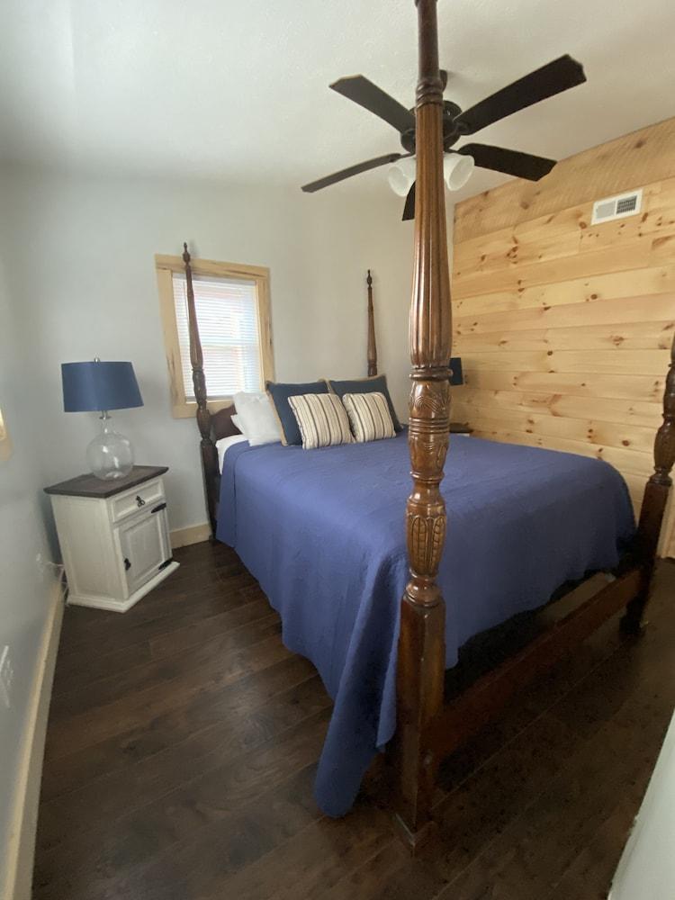 Smoky View Cottages & RV Resorts photo 37