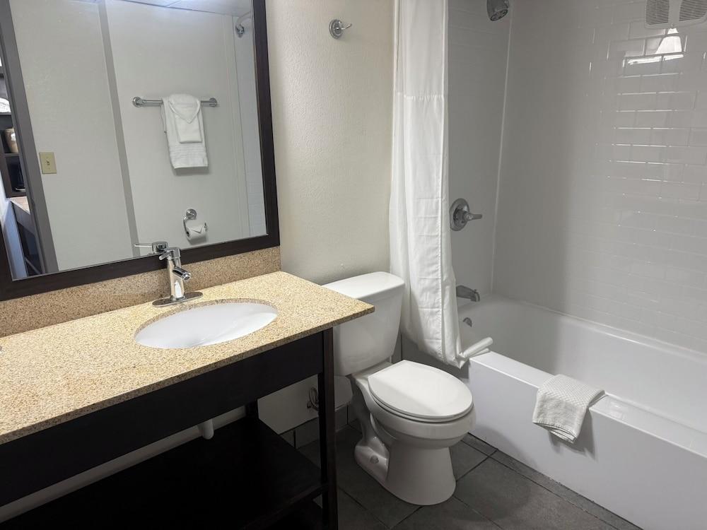 Sonesta Essential Rapid City photo 48