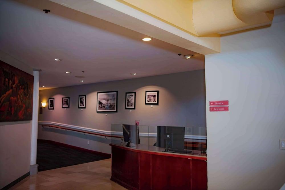 Ramada Plaza by Wyndham Garden Grove/Anaheim South photo 24