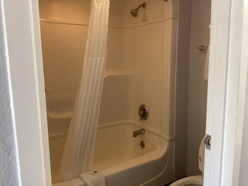 Motel 6 Lantana, FL photo 31