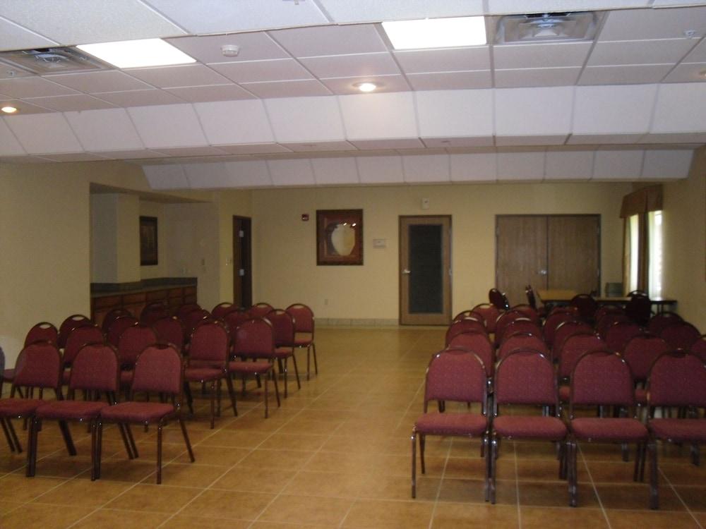 Holiday Inn Express Hotel & Suites Mission-McAllen Area by IHG photo 50