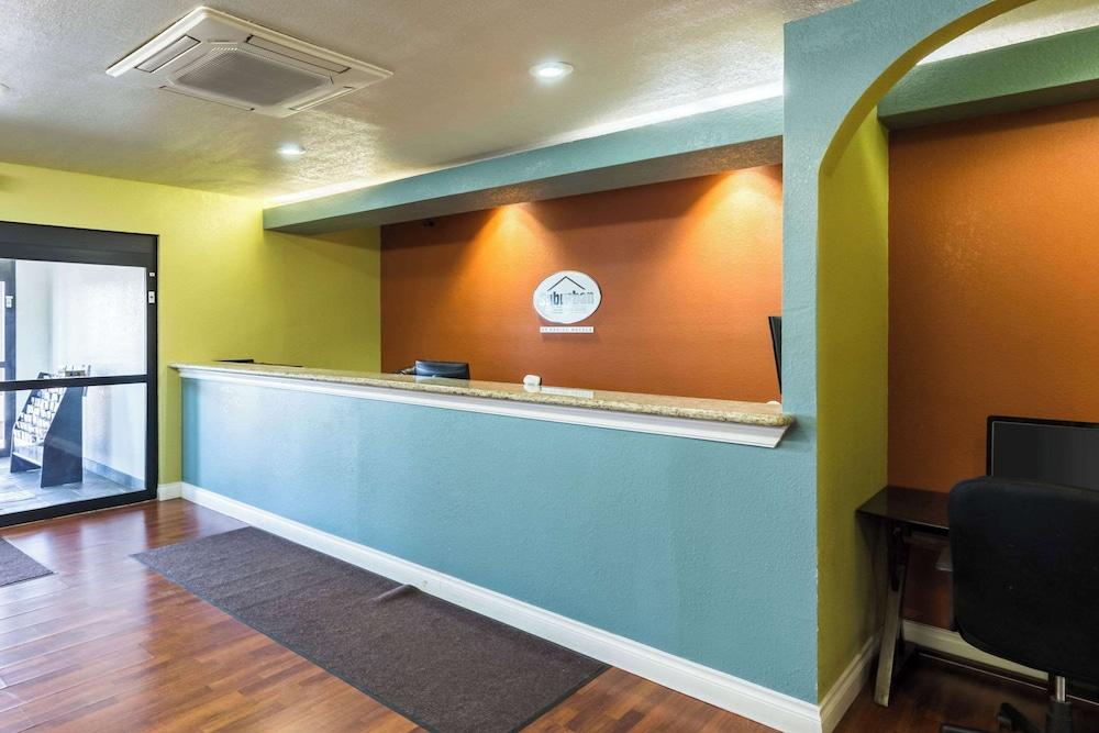 Suburban Studios Beaumont photo 23