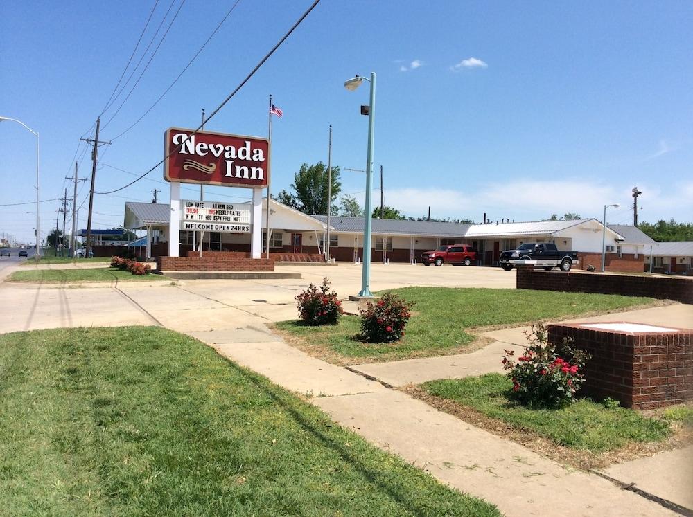 Nevada Inn photo 28
